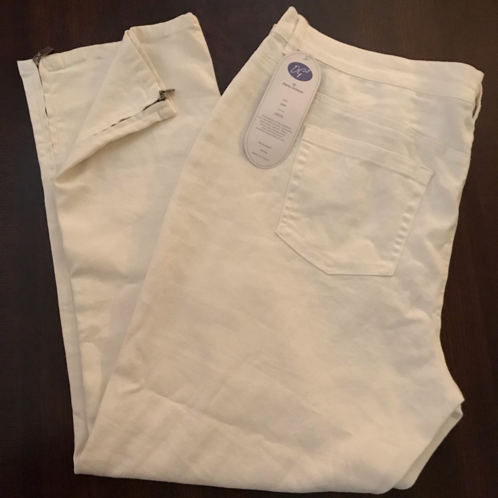 Diane Gilman | Straight Jeans